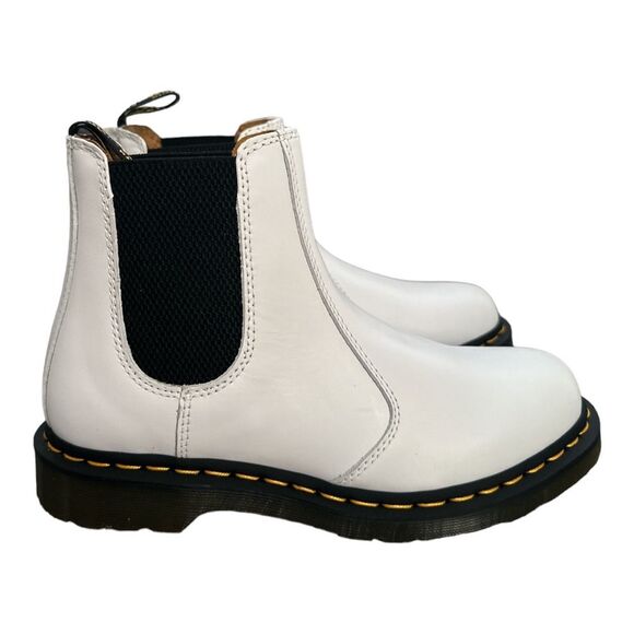 Dr. Martens Women's 2976 Size 8 - Picture 2 of 4